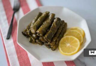 طرز تهیه دلمه برگ مو با رب انار و زرشک